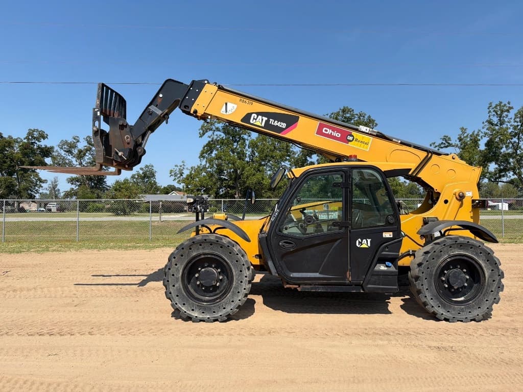 2020 CATERPILLAR TL642C â€” photo 1