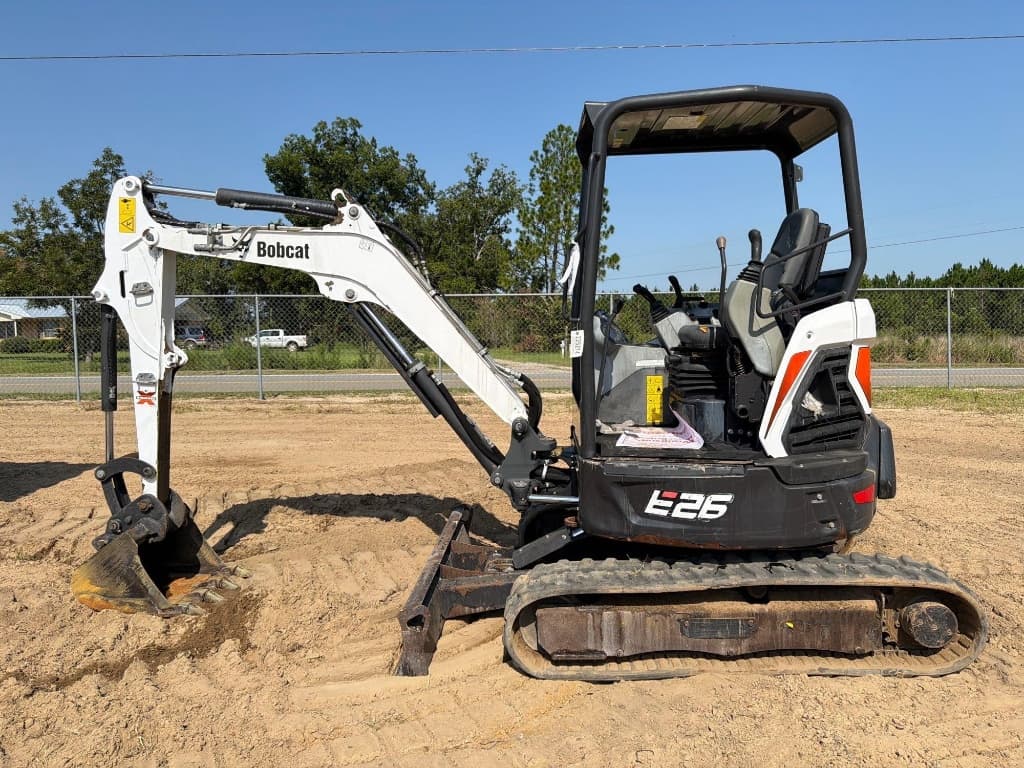 2020 BOBCAT E26 â€” photo 1