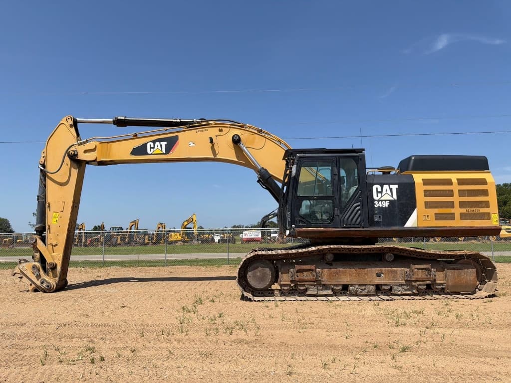2016 CATERPILLAR 349FL â€” photo 1