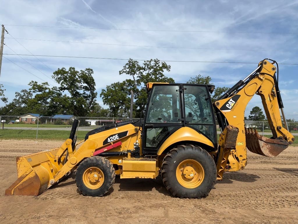 2011 CATERPILLAR 420E â€” photo 1