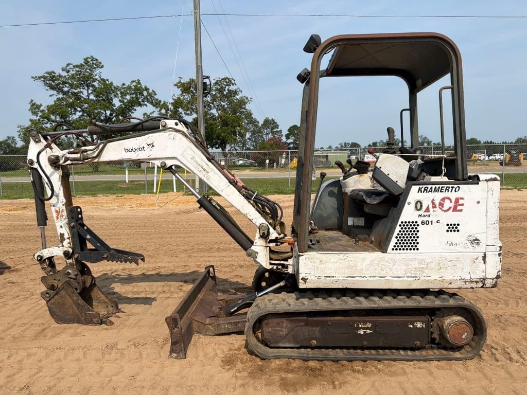 2000 BOBCAT 325 â€” photo 1