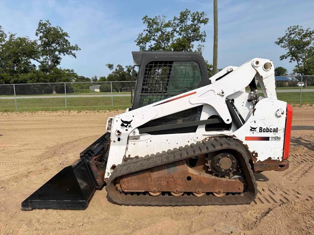 2014 BOBCAT T650 â€” photo 1